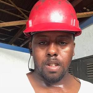 Meet your Posher, Bee